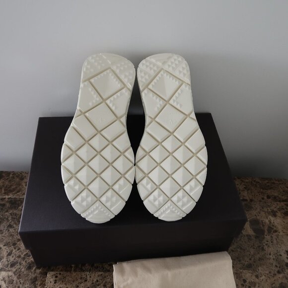 Valentino Garavani Heroes Reflex Black Sneakers - Picture 12 of 13